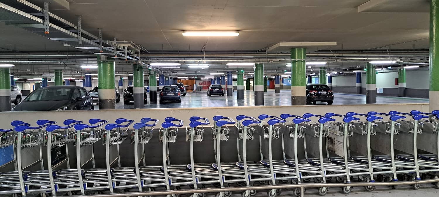 Lisbon Airport Parking P1